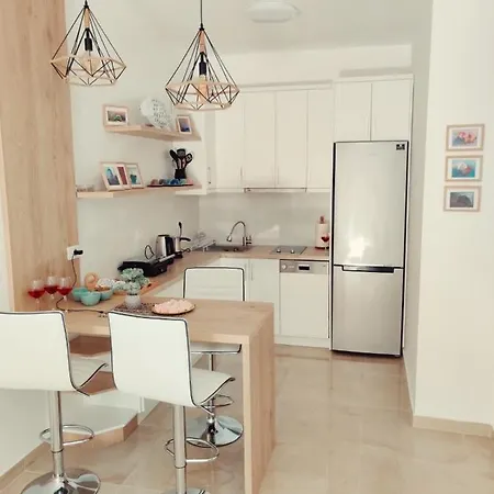 Terrace Apt. * Sarandë